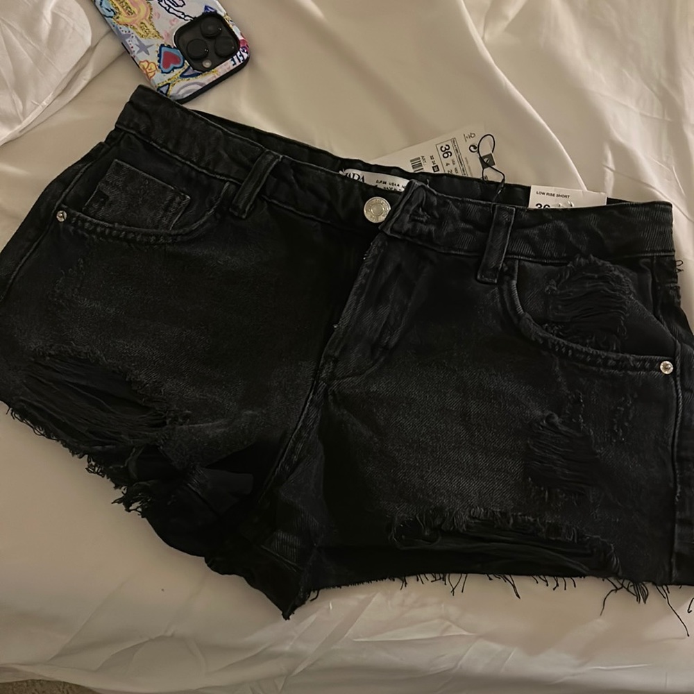 women’s zara black shorts NEW
